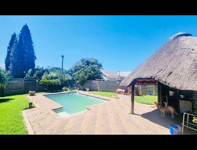 3 BEDROOM HOUSE FOR SALE IN VANDERBIJLPARK SW 1